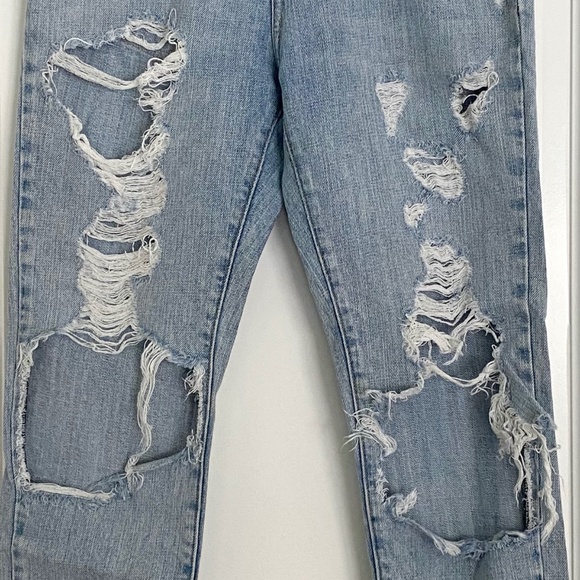 Carmar Mid Rise Straight Leg Distressed Torn Denim Jeans - 26 - Picture 2 of 5